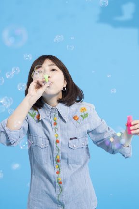 活動10周年目!関取 花の声から生まれる普遍的な名曲5選