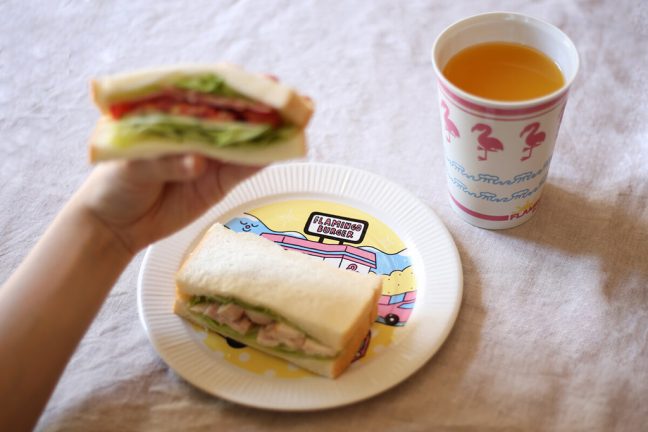 BARBAR×LURK、架空バーガーショップ題材の新商品とは!