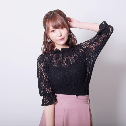 「三年食太郎」という名の大食い美女が二郎を食す姿に中毒者多数