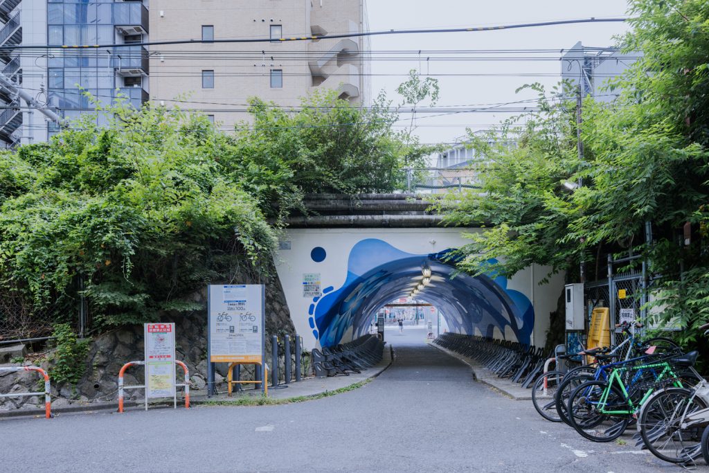 シブヤ・アロープロジェクト　HITOTZUKI　shibuya  災害　一時退避　壁画